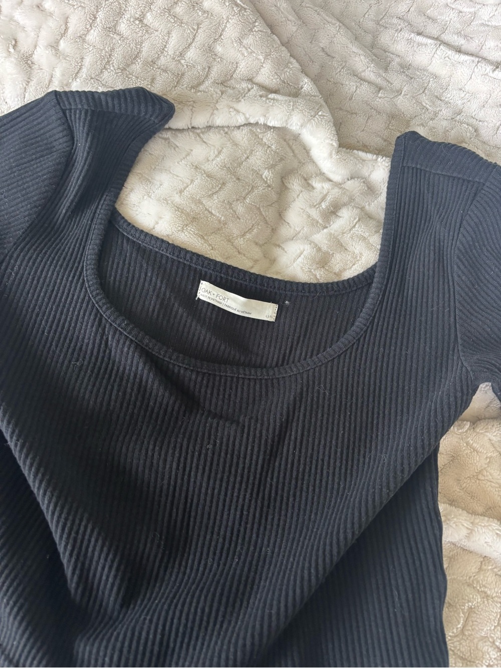 Oak + Fort Ribbed Swoop Neck Crop Top - Picture 3 of 3